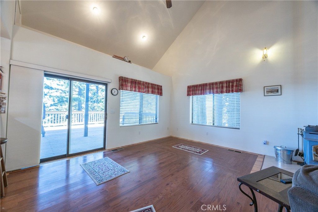 7501 Yosemite Park Way, Yosemite, CA 95389
