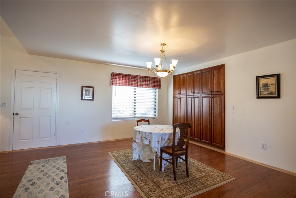 7501 Yosemite Park Way, Yosemite, CA 95389