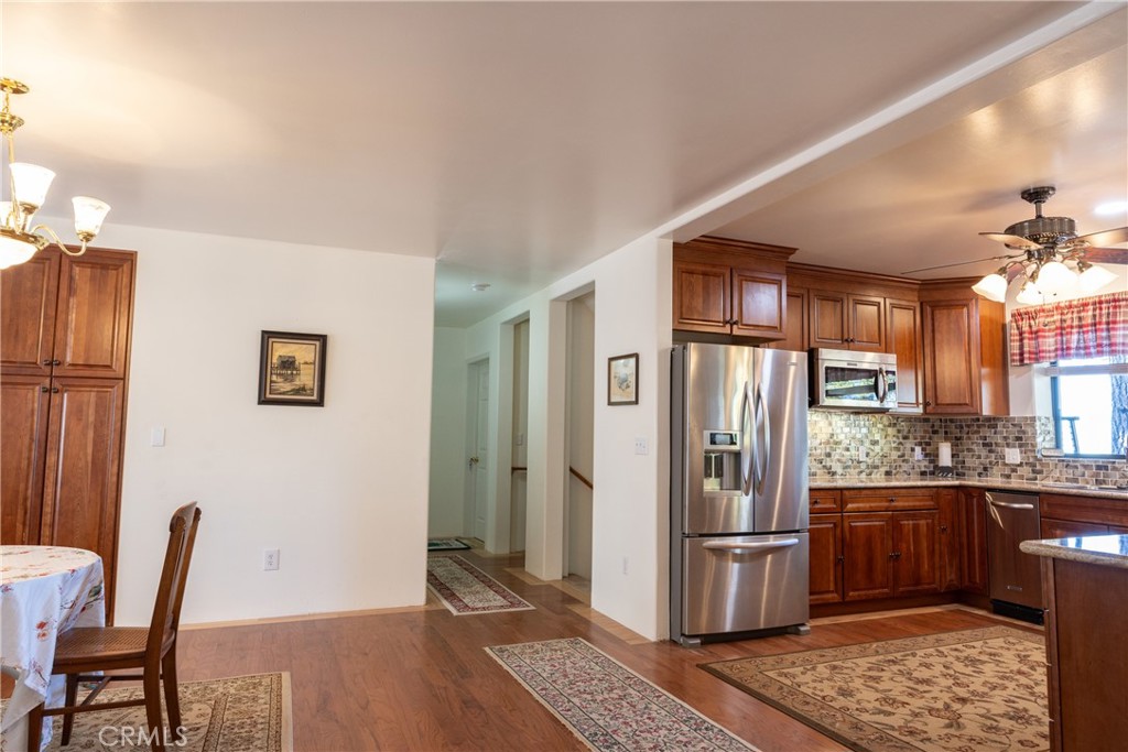 7501 Yosemite Park Way, Yosemite, CA 95389