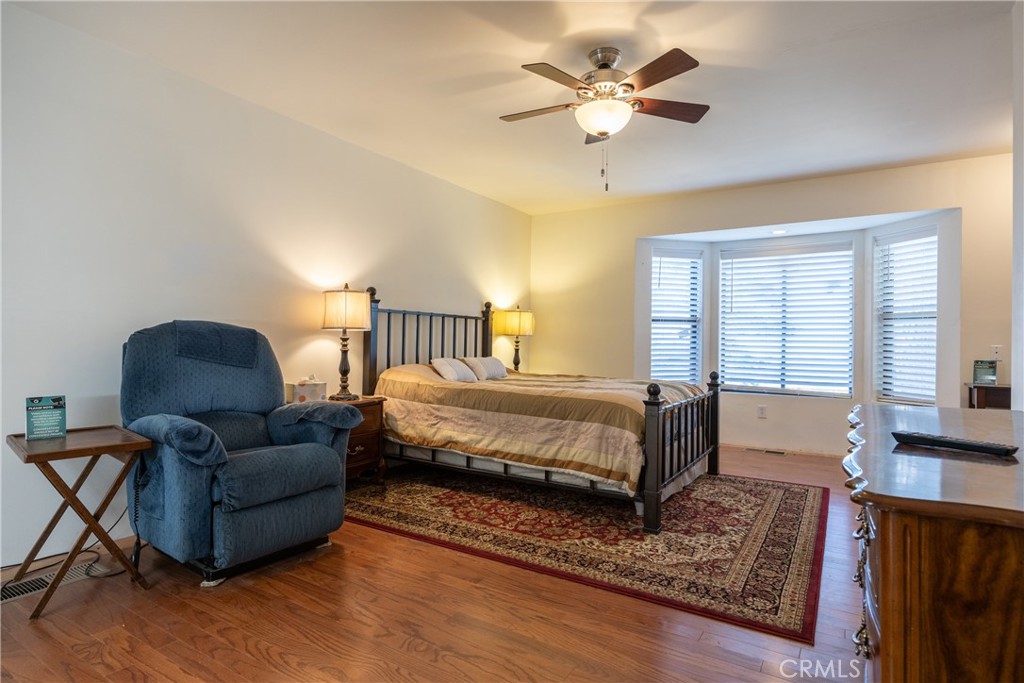 7501 Yosemite Park Way, Yosemite, CA 95389