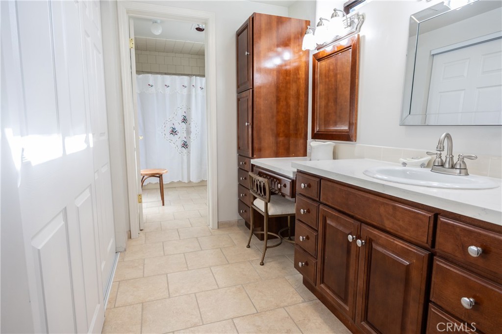 7501 Yosemite Park Way, Yosemite, CA 95389