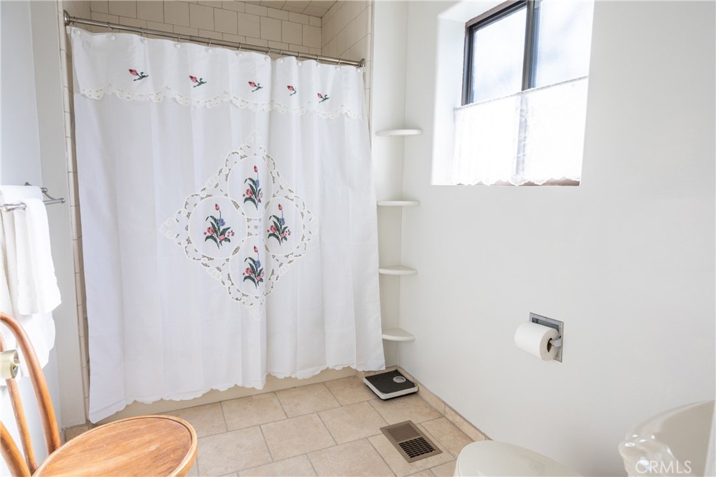 7501 Yosemite Park Way, Yosemite, CA 95389
