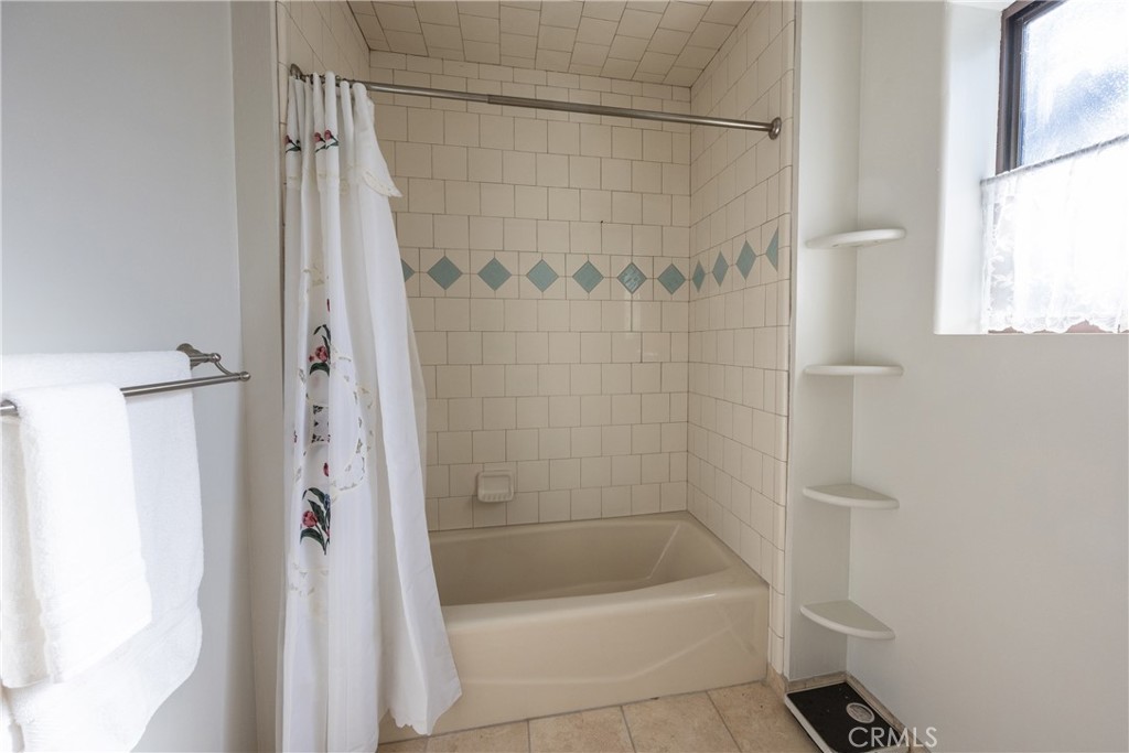 7501 Yosemite Park Way, Yosemite, CA 95389