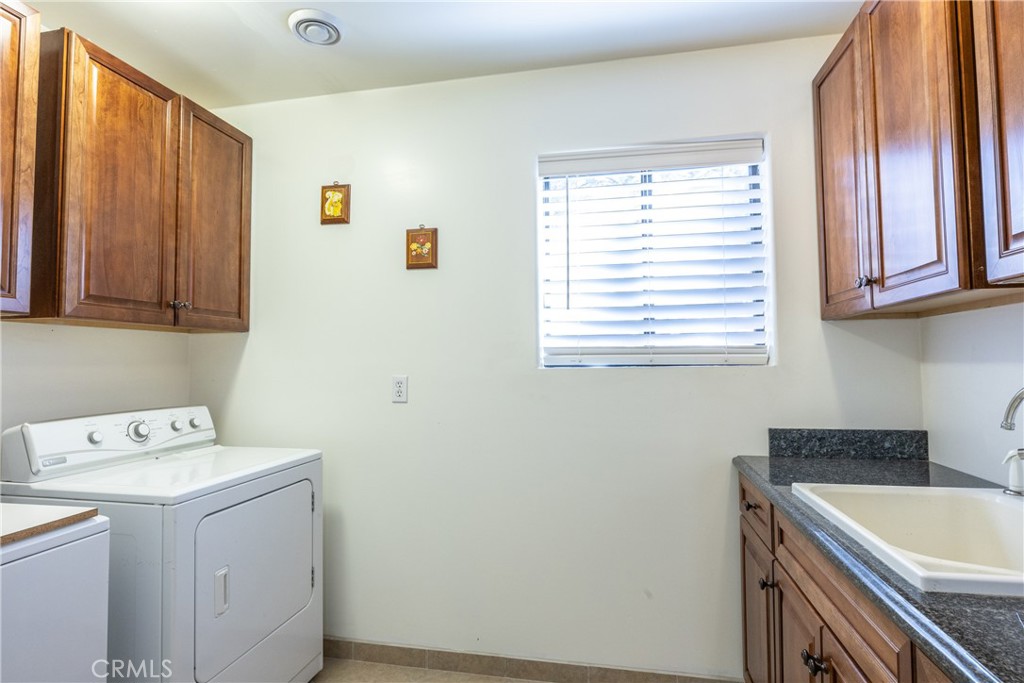 7501 Yosemite Park Way, Yosemite, CA 95389