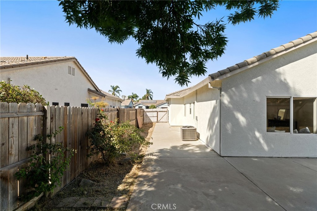 1814 White Pines Ct, Atwater, CA 95301