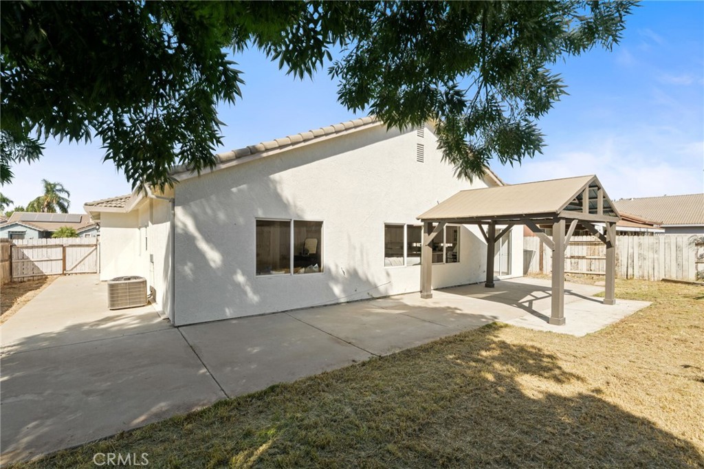 1814 White Pines Ct, Atwater, CA 95301