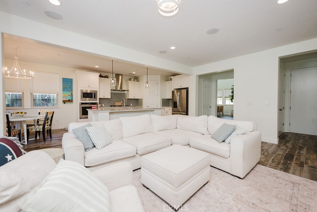1671 E Bella Fiore, Fresno, CA 93730
