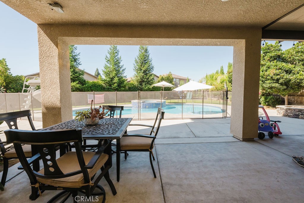 1671 E Bella Fiore, Fresno, CA 93730