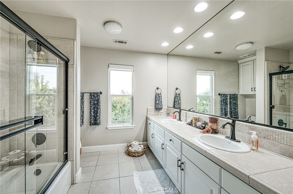 15640 N Friant, Friant, CA 93626