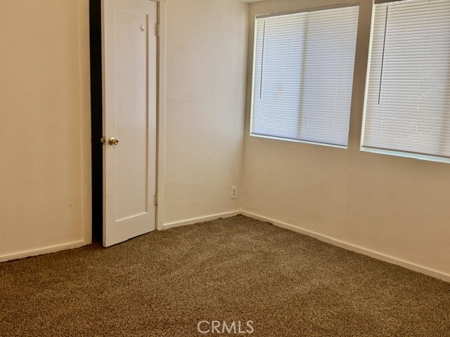 138 E Bellaire Way, Fresno, CA 93704
