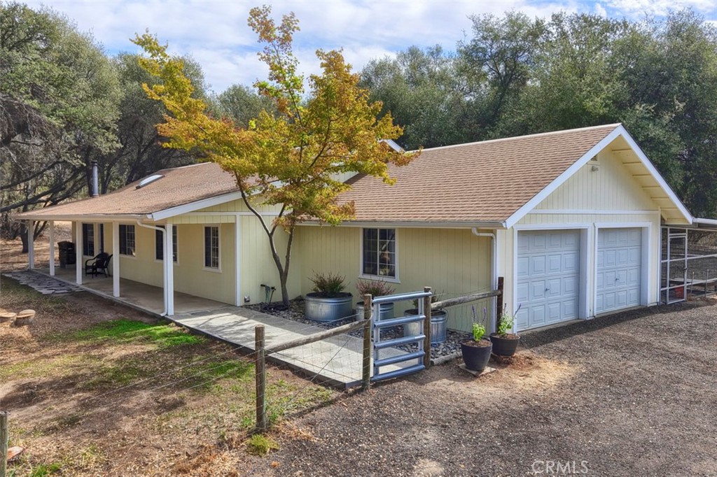 33337 Gold Nugget Ct, Coarsegold, CA 93614