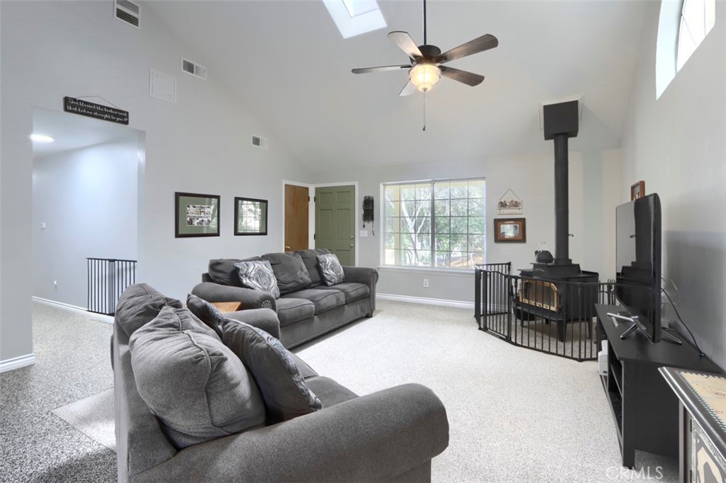 33337 Gold Nugget Ct, Coarsegold, CA 93614