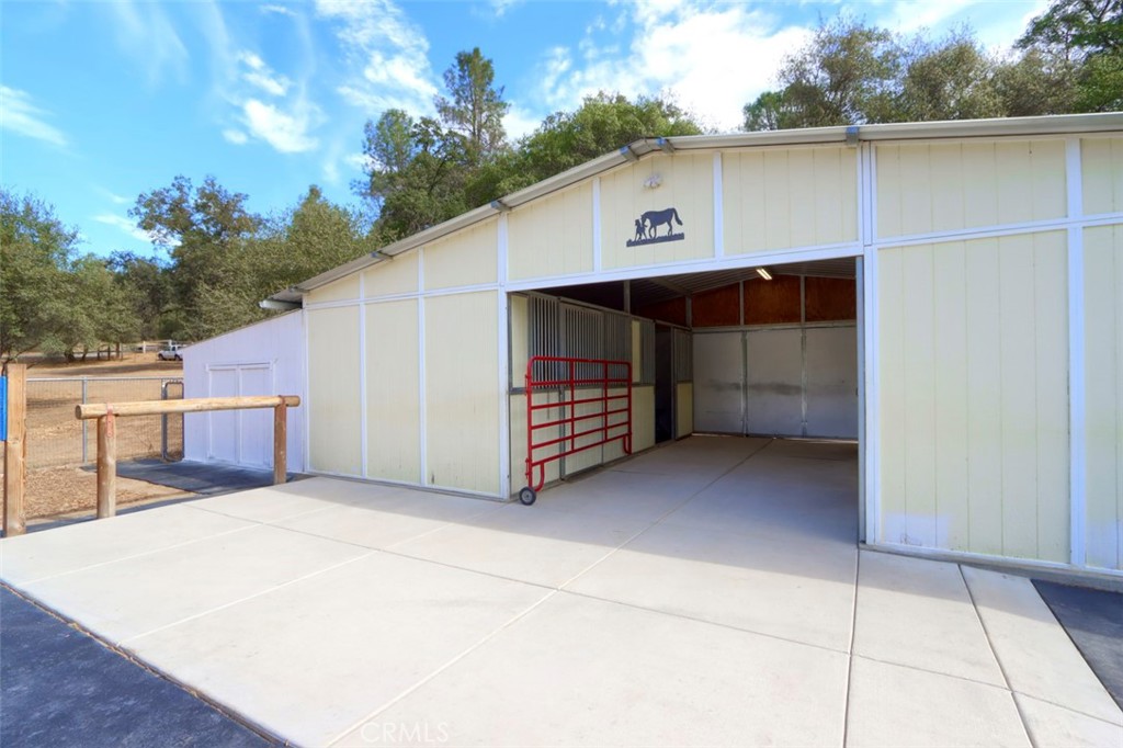 33337 Gold Nugget Ct, Coarsegold, CA 93614
