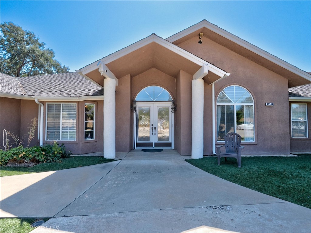 49344 Deerview Ln, Oakhurst, CA 93644