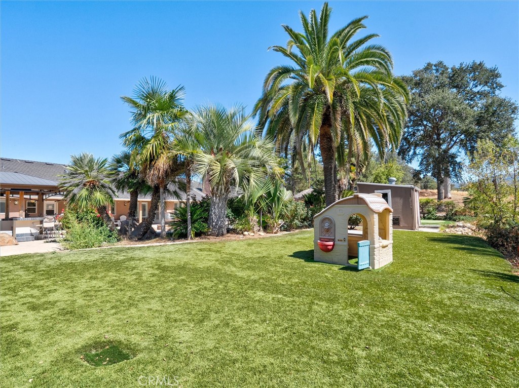 49344 Deerview Ln, Oakhurst, CA 93644