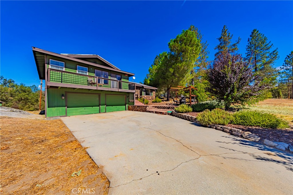 41133 41129 Highway 49, Oakhurst, CA 93644