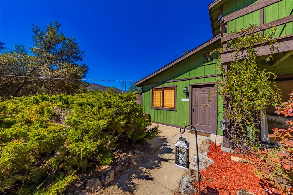 41133 41129 Highway 49, Oakhurst, CA 93644