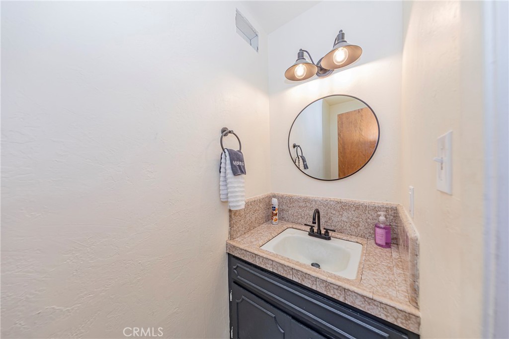 41133 41129 Highway 49, Oakhurst, CA 93644