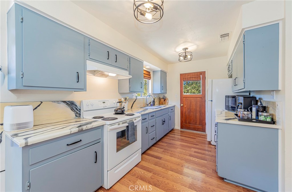 41133 41129 Highway 49, Oakhurst, CA 93644