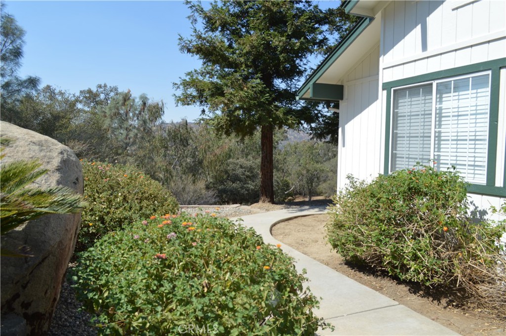 43531 Cedar Grove Way, Coarsegold, CA 93614