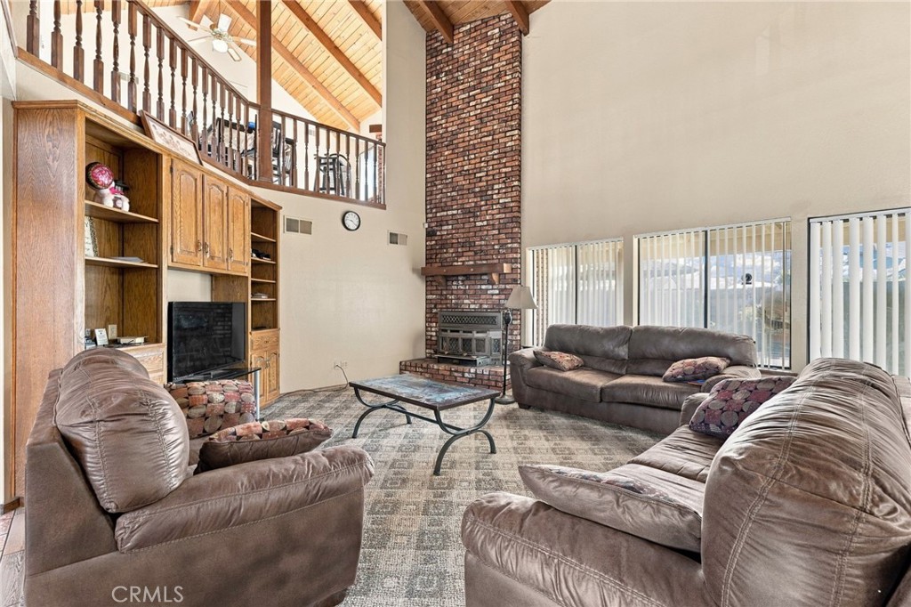 662 S Boyd, Kerman, CA 93630