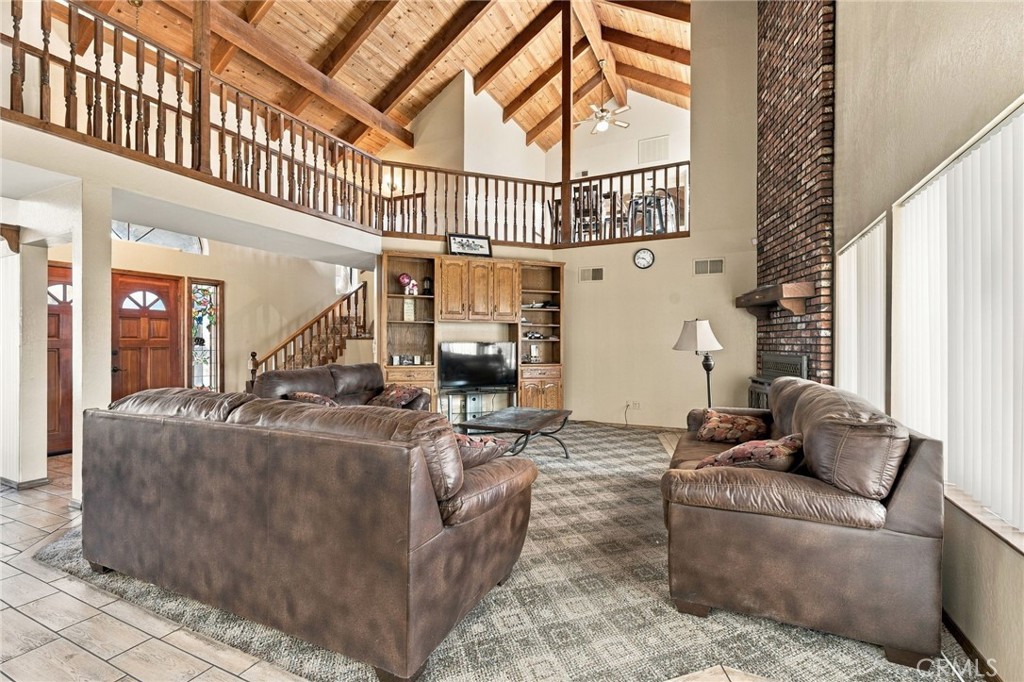 662 S Boyd, Kerman, CA 93630