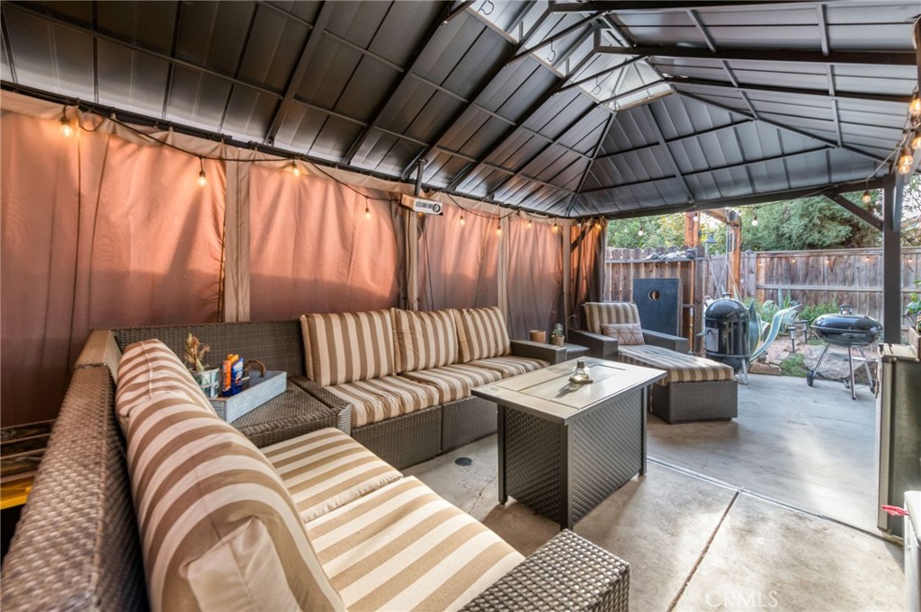 9365 N Archie, Fresno, CA 93720