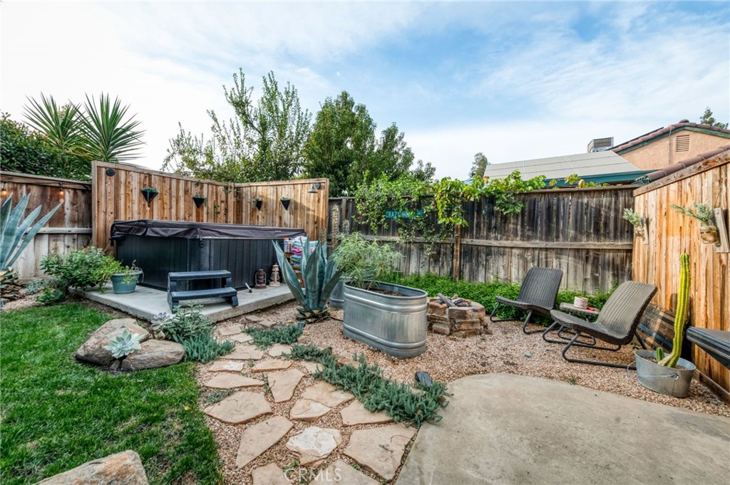 9365 N Archie, Fresno, CA 93720