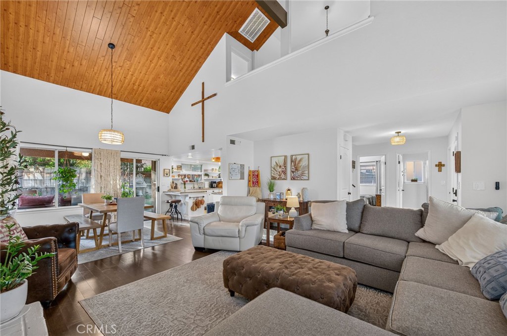 9365 N Archie, Fresno, CA 93720