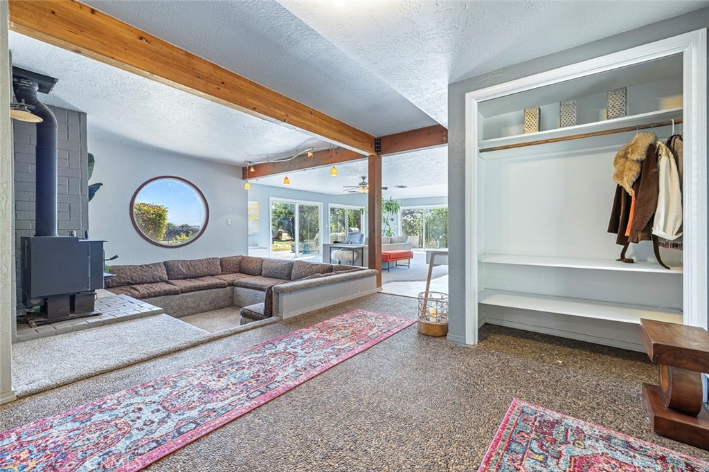 4606 N Kittyhawk Ave, Sanger, CA 93657