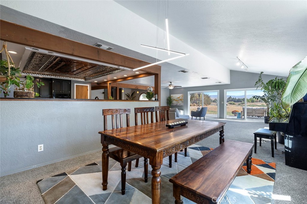 4606 N Kittyhawk Ave, Sanger, CA 93657