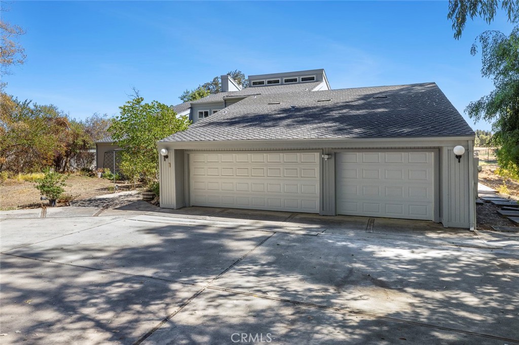 4606 N Kittyhawk Ave, Sanger, CA 93657