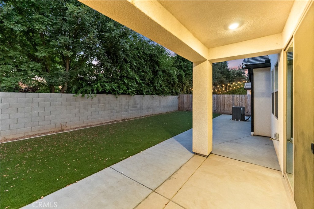 Open Photo