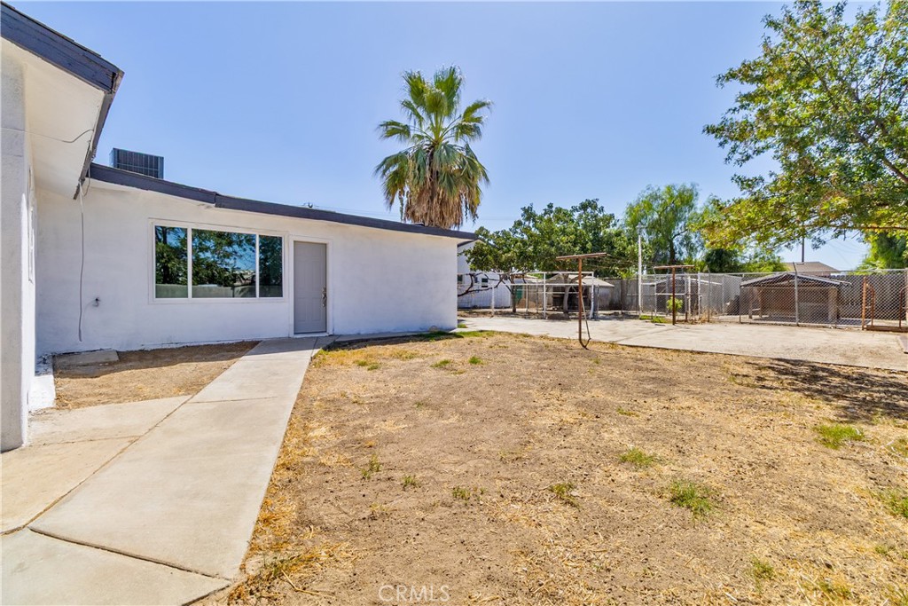 815 E 5th, Hanford, CA 93230