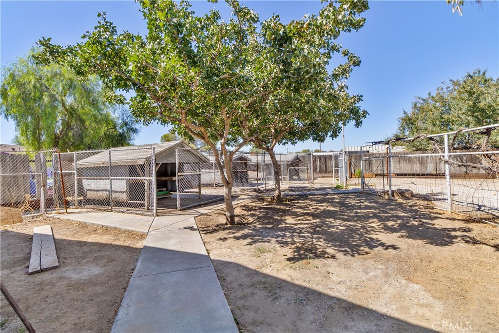 815 E 5th, Hanford, CA 93230