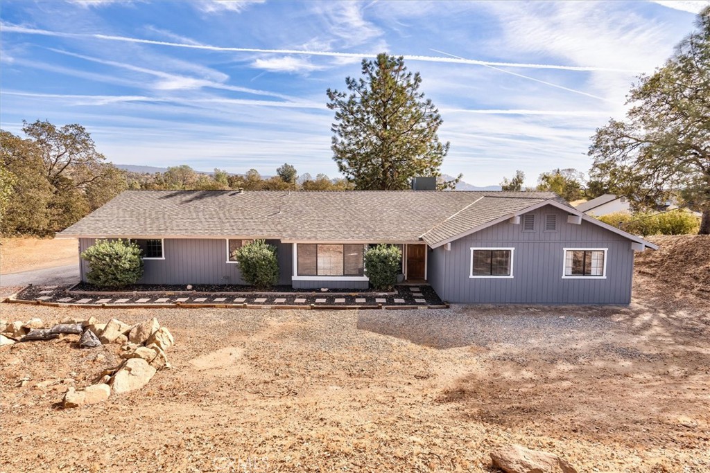 28891 Crystal Springs Ct, Coarsegold, CA 93614