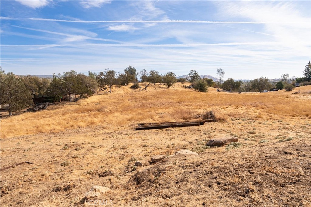 28891 Crystal Springs Ct, Coarsegold, CA 93614