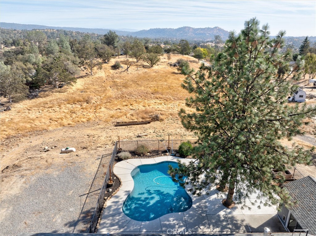 28891 Crystal Springs Ct, Coarsegold, CA 93614