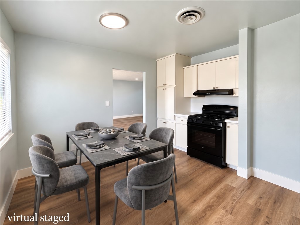 1565 Lark St, Hanford, CA 93230