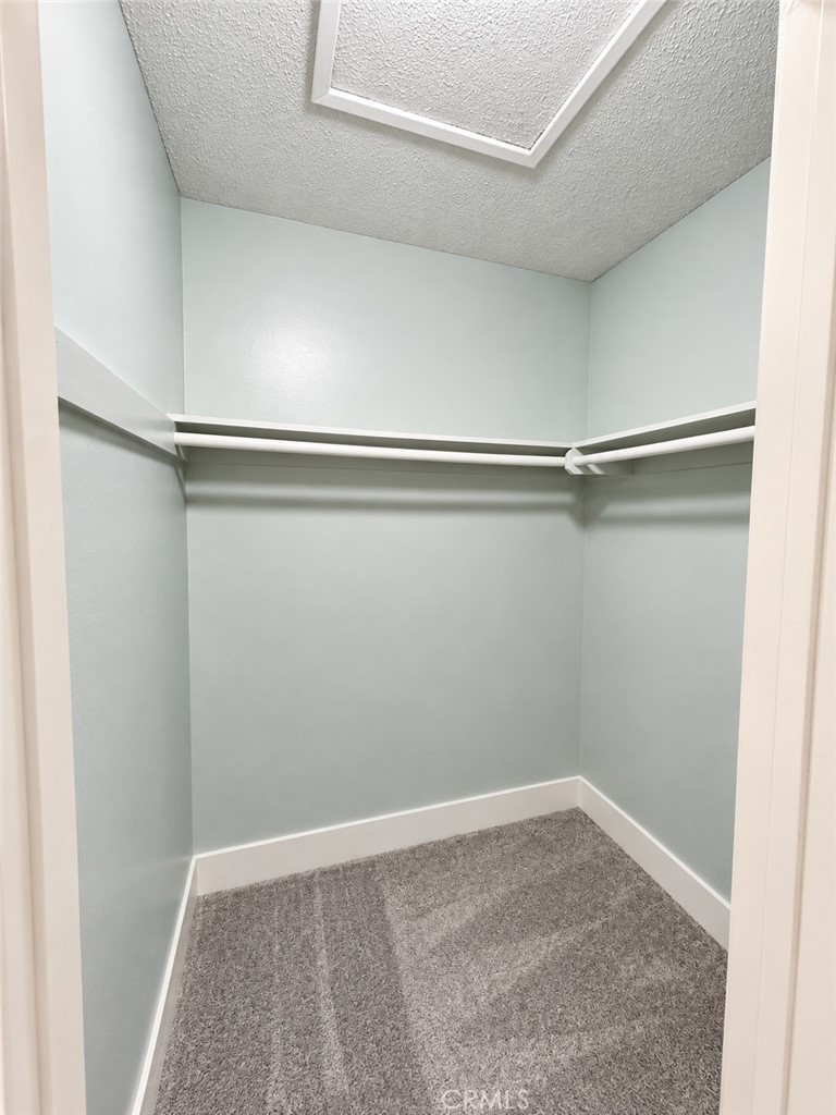 1565 Lark St, Hanford, CA 93230