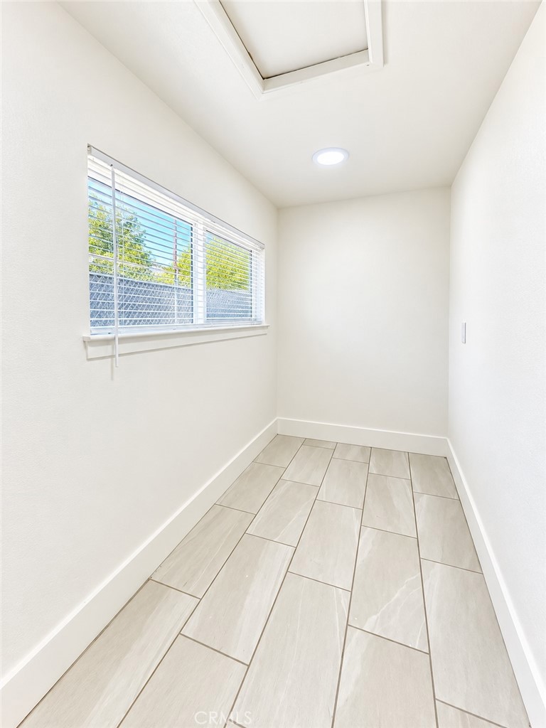 141 W Ashlan Ave, Fresno, CA 93705