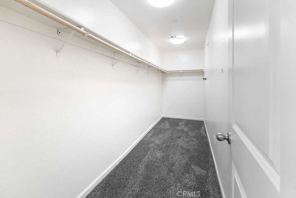 2439 Madeline Dr, Hanford, CA 93230