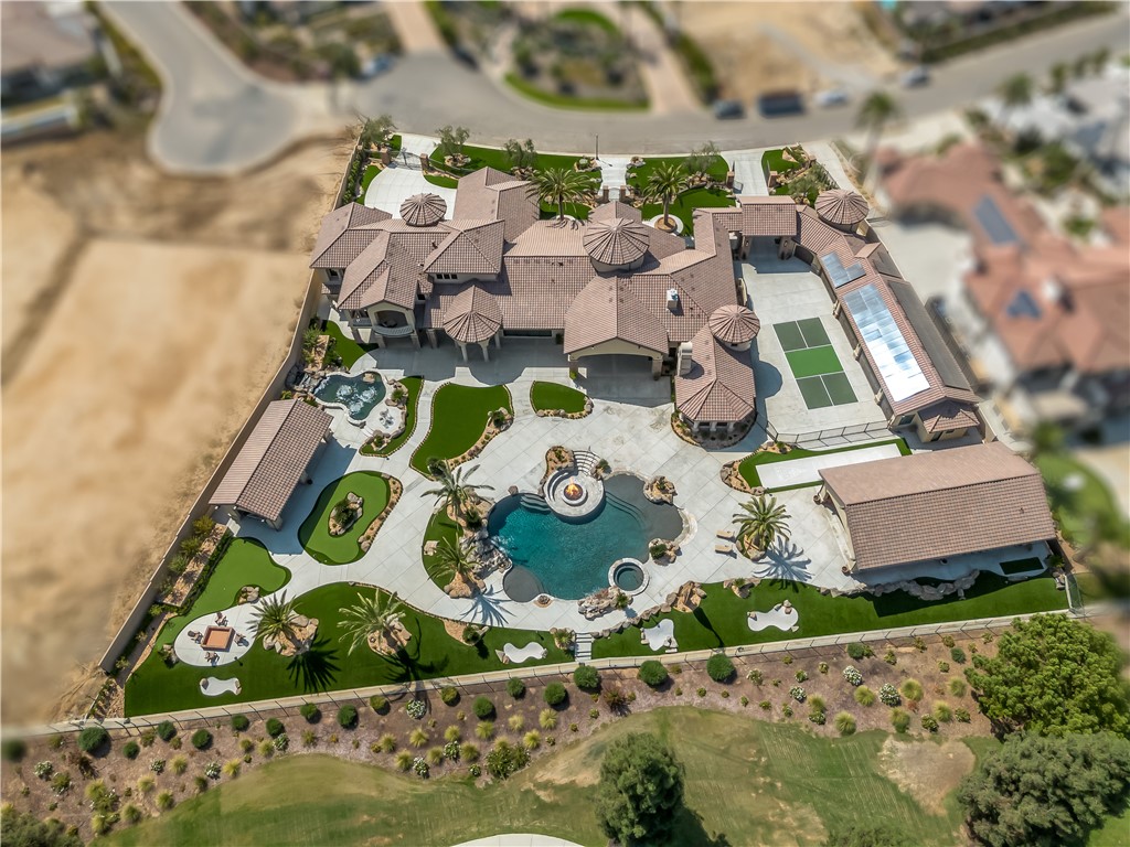 2230 E Spey Valley, Fresno, CA 93730