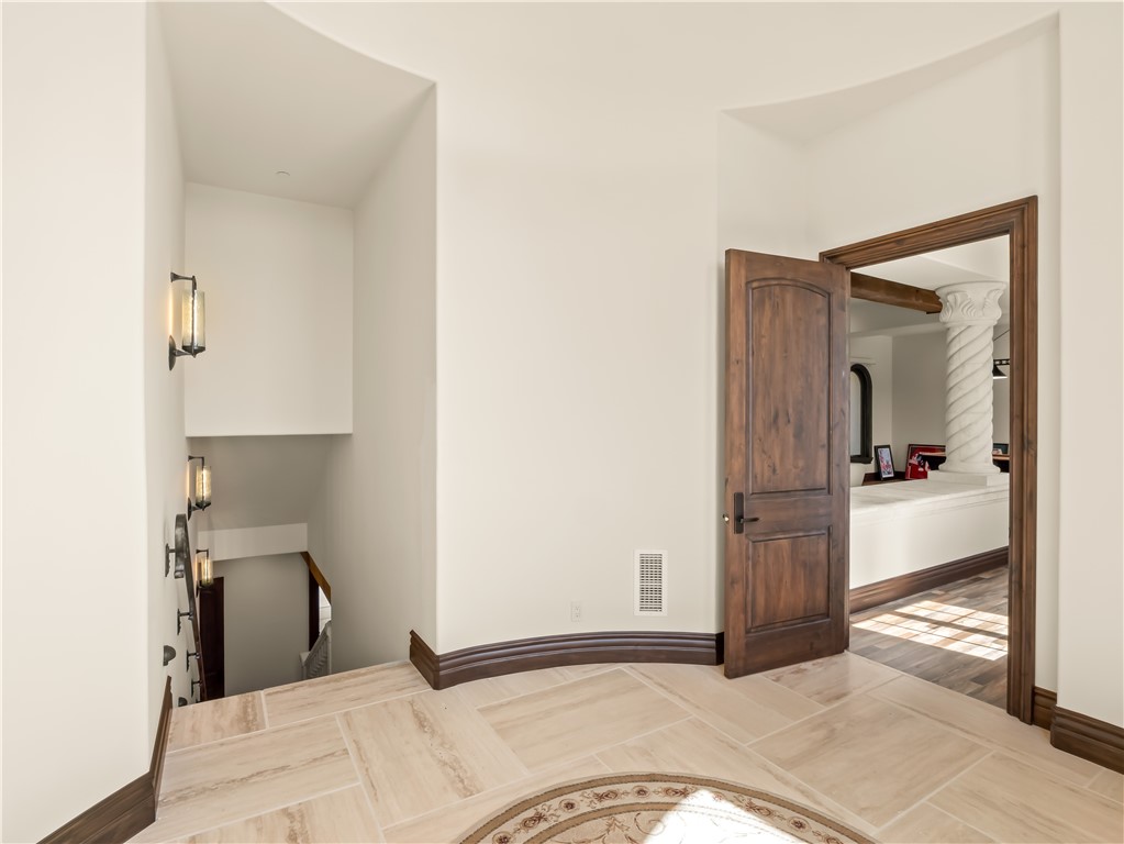 2230 E Spey Valley, Fresno, CA 93730