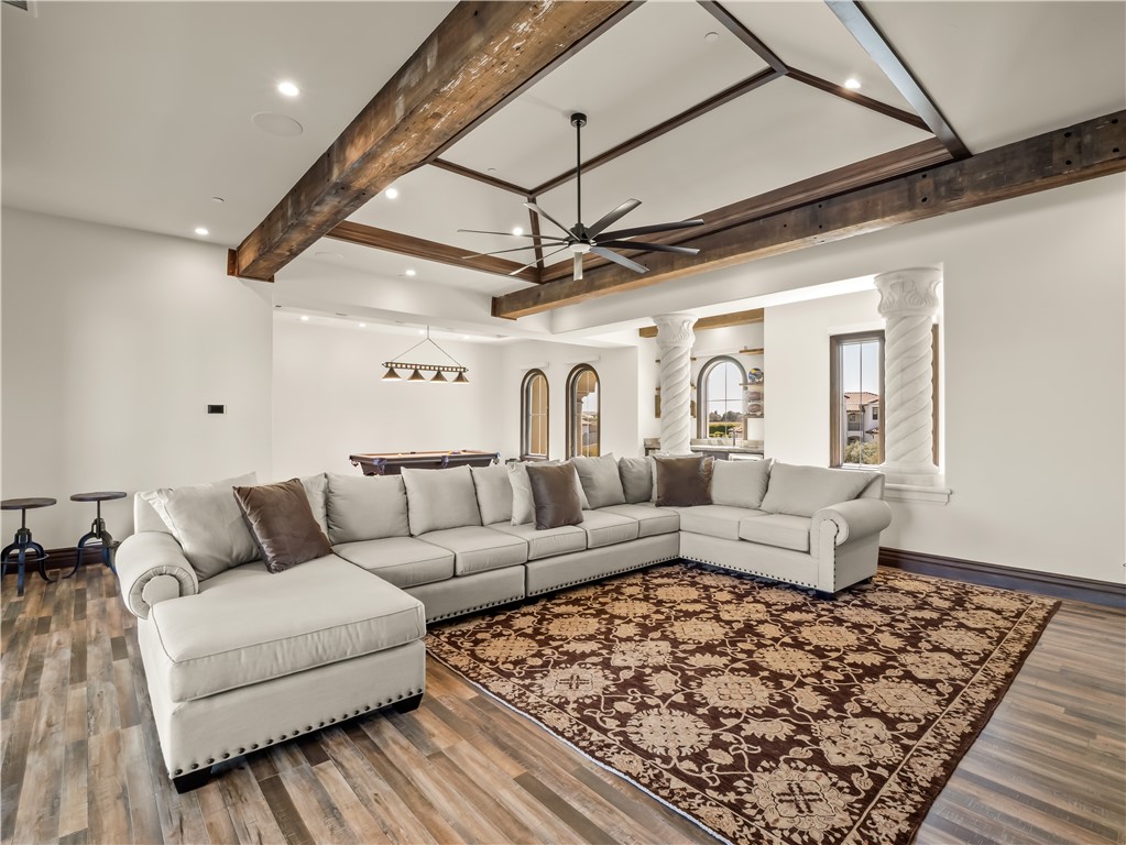 2230 E Spey Valley, Fresno, CA 93730