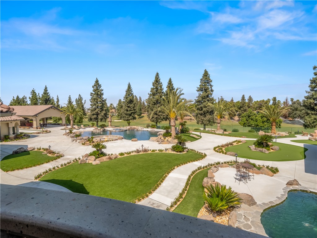 2230 E Spey Valley, Fresno, CA 93730