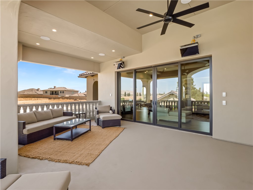 2230 E Spey Valley, Fresno, CA 93730