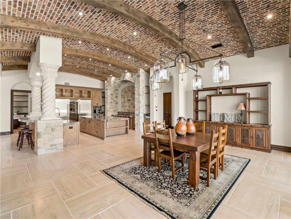 2230 E Spey Valley, Fresno, CA 93730