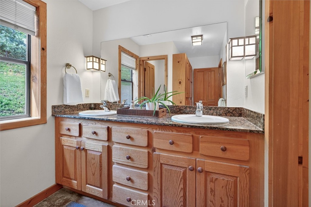 5851 Mount Bullion Ridge, Mariposa, CA 95338