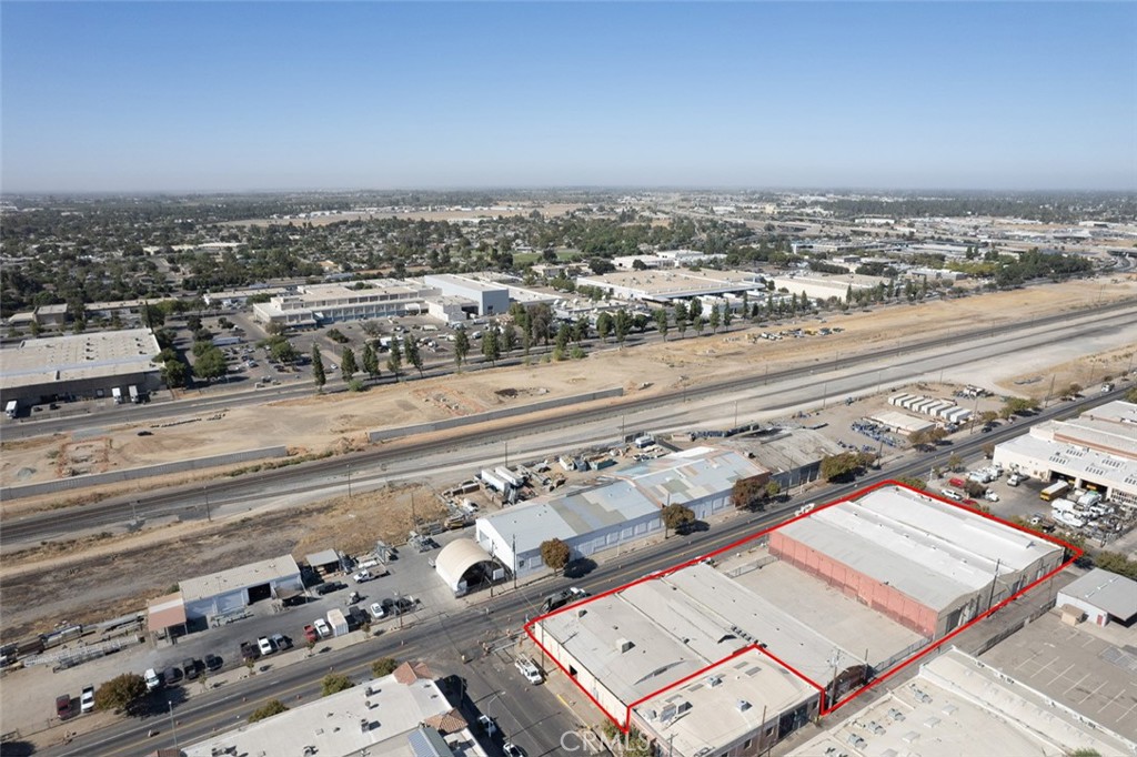 1600 1650 H, Fresno, CA 93721